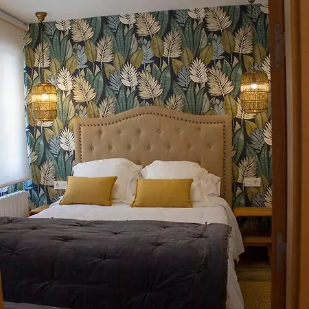 English House In By Apartelier Apartment